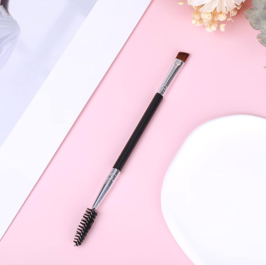 Angled Eyebrow Makeup Brush